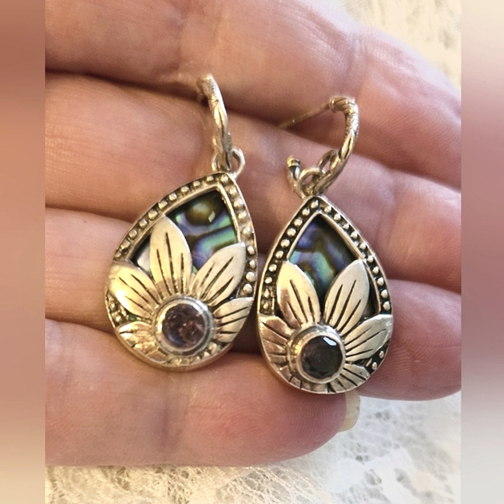 *SOLD* Elegant Silver and Black Teardrop Earrings